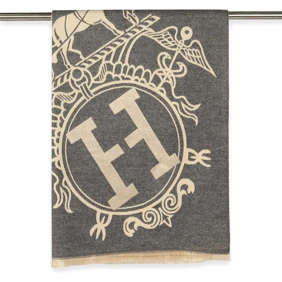 Women Grey Scarfs Pashmina Silky Shawl  Wrap Blanket Open Front Poncho Cape - Picture 5 of 8